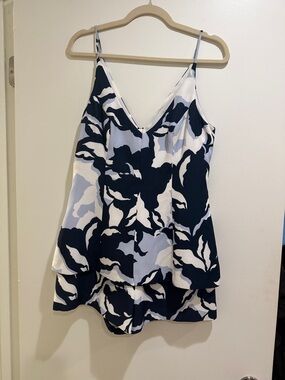 Floral Print V-Neck Spaghetti Strap Women's Mini Romper- Navy & White